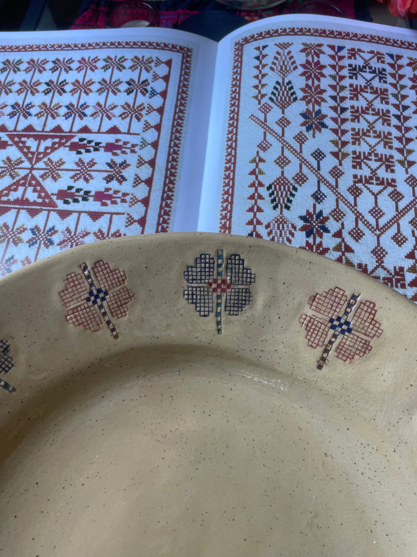 Speckled Hebron Rose (large serving bowl)