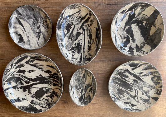 Ardi (أرضي) Set in Black & White