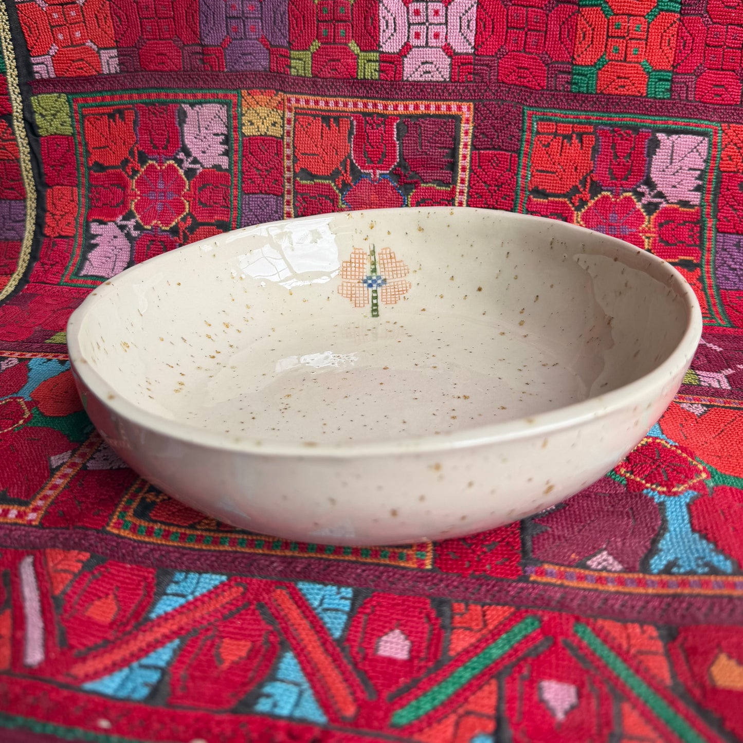 Hebron Rose زهرة الخليل Serving Bowl 22 cm