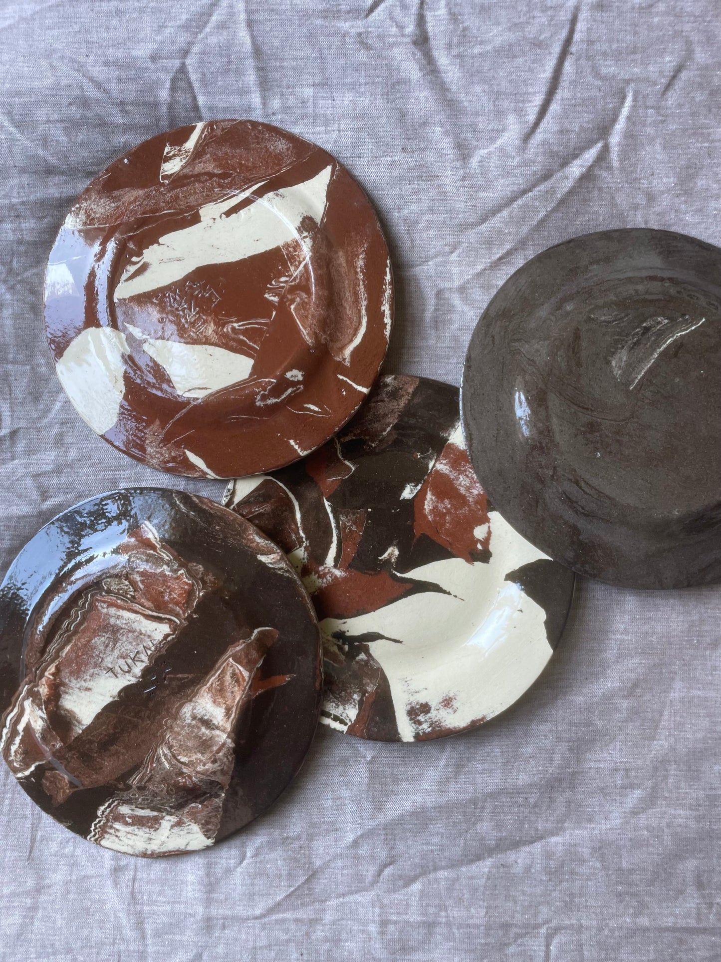 Ardi (أرضي) Dinner plates - 18
