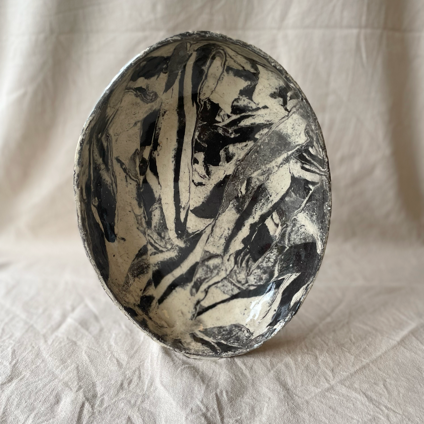 Ardi (أرضي) Set in Black & White