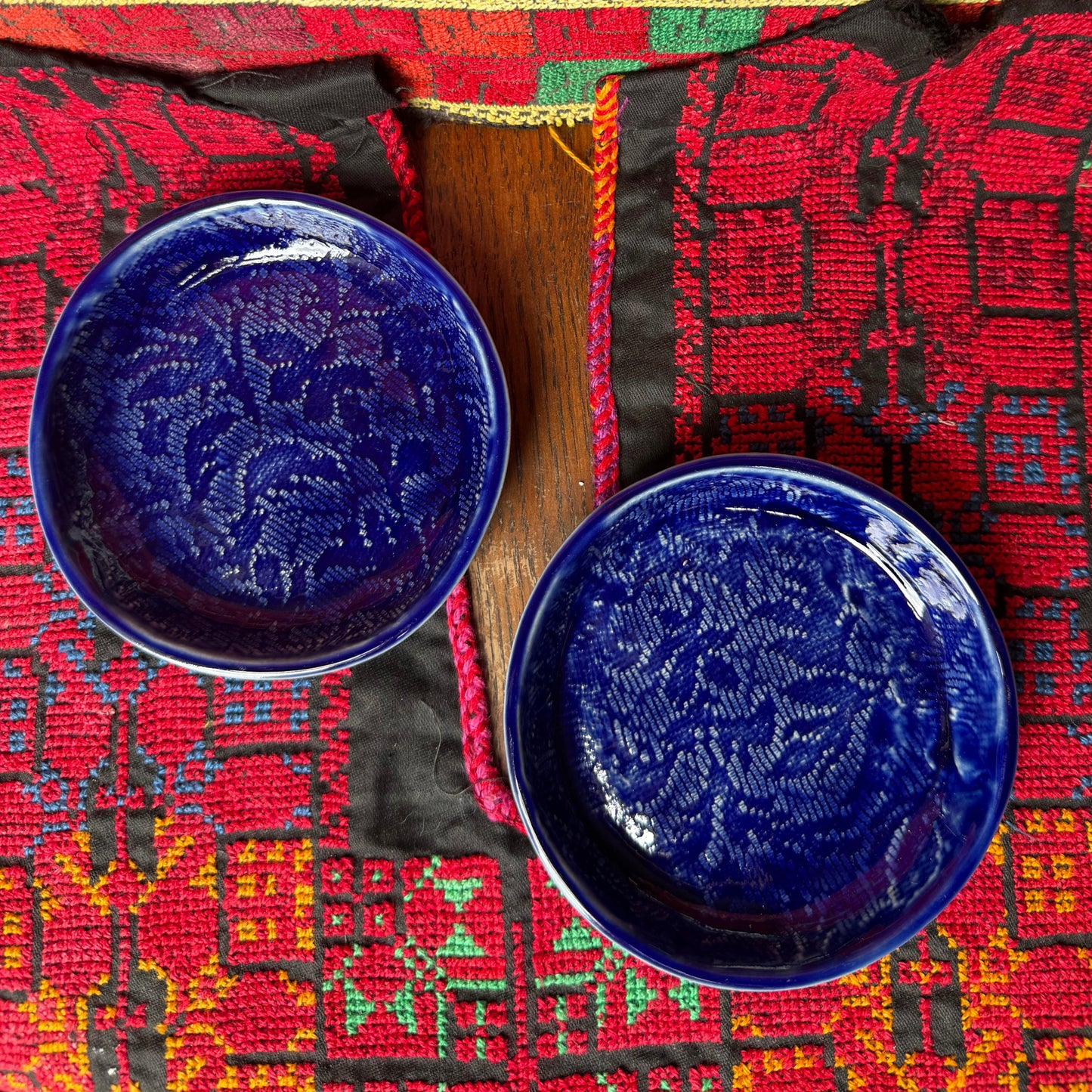 Jaffa Blue Tiny Plate (10cm) in Royal Blue