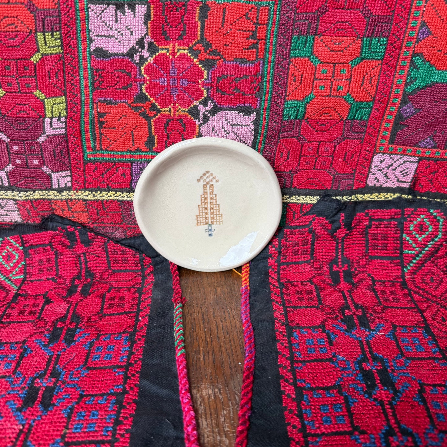 Cypress Tree Gaza Motif #2 -  tiny plate (10 cm)