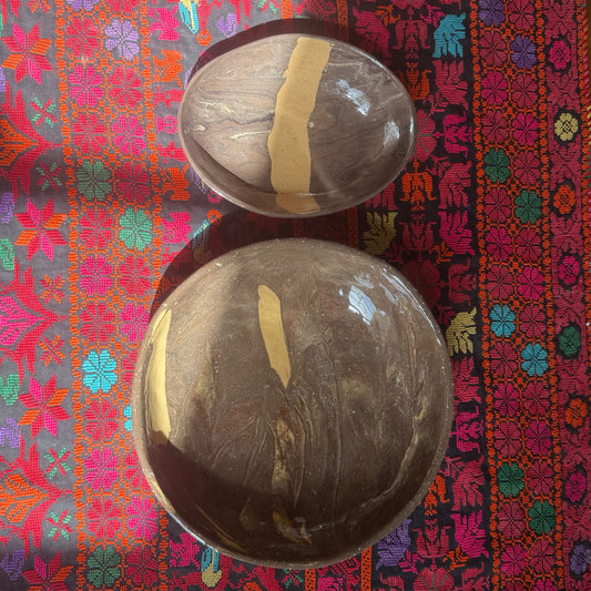 A marbled set:  bowl + oval platter