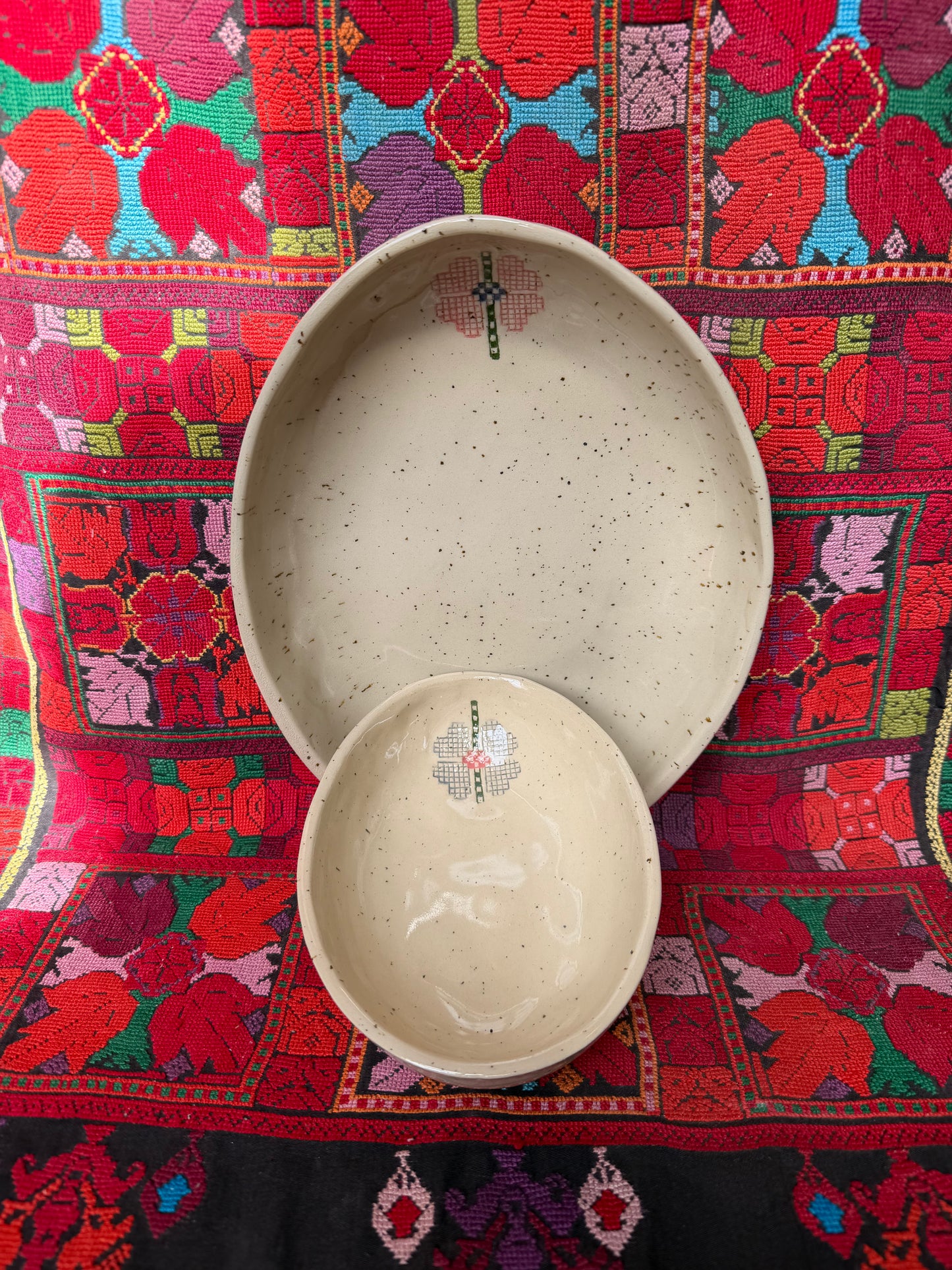 Speckled Hebron Rose Set of 2 nested oval platters (Large + Small)