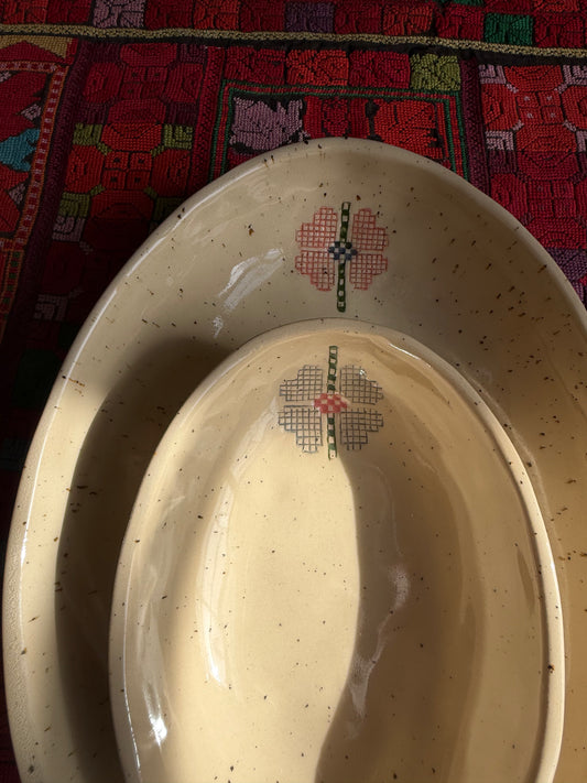 Speckled Hebron Rose Set of 2 nested oval platters (Large + Small)