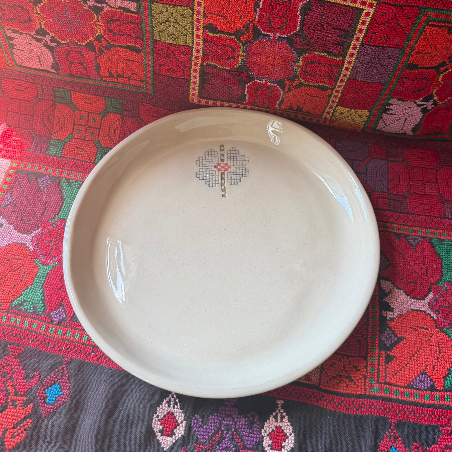 Hebron Rose- Side Plate 18cm
