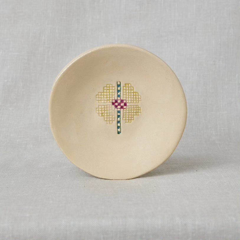 Hebron Rose زهرة الخليل (tiny plate)