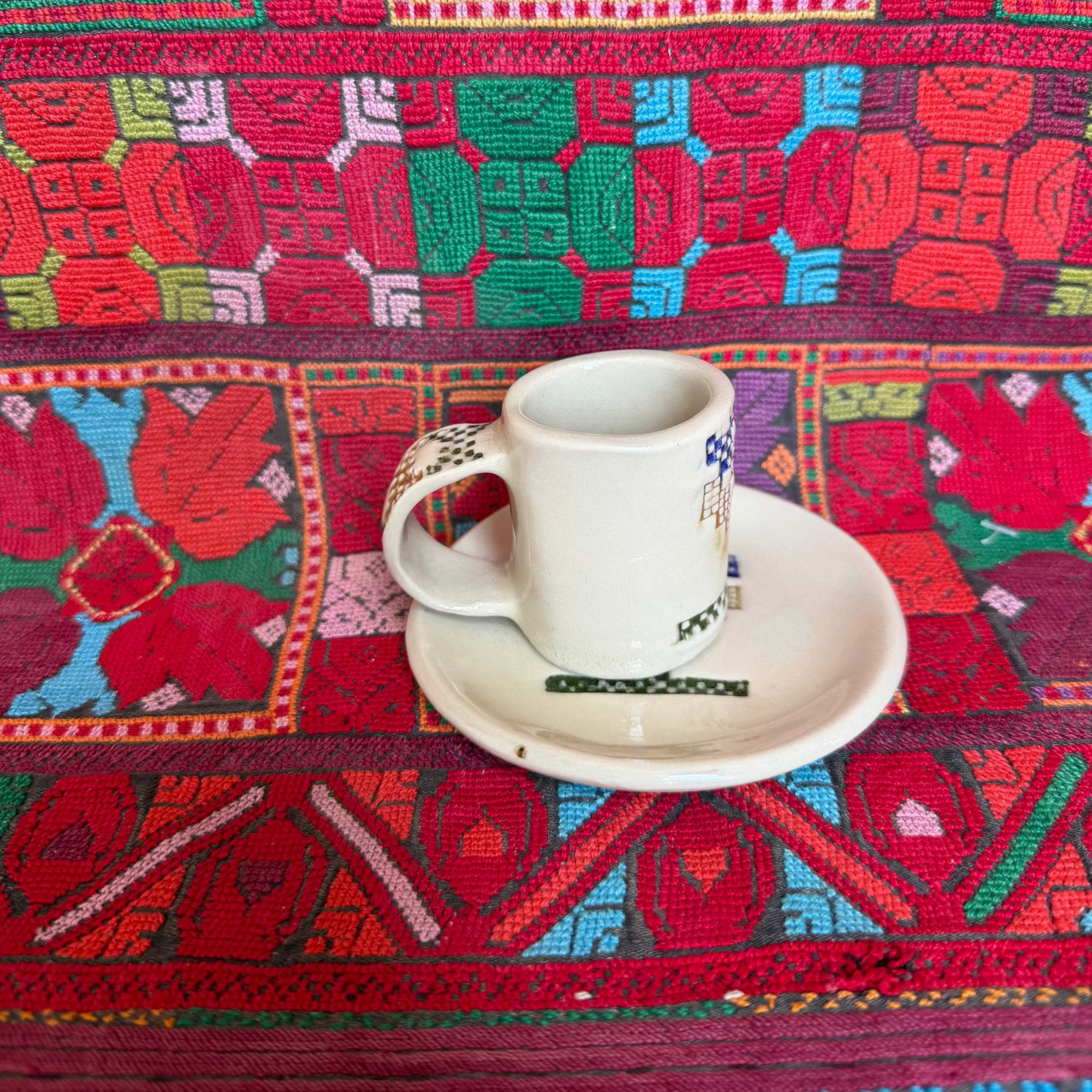 Espresso Cup with Matching Saucer (Grapevine Hebron)