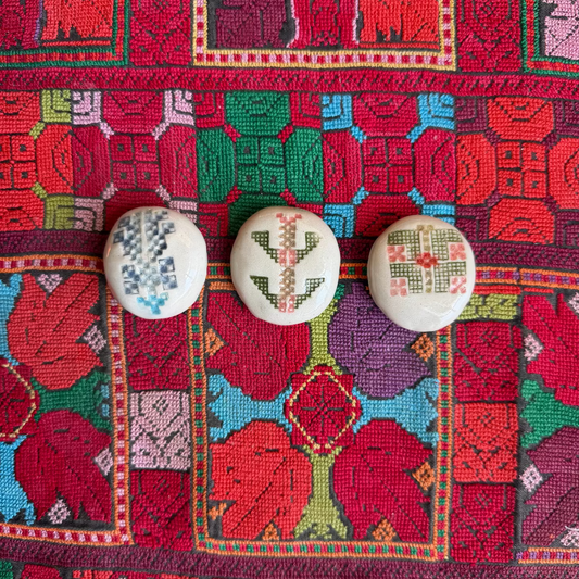 Wedding Favours : A Personalised Handmade Stone